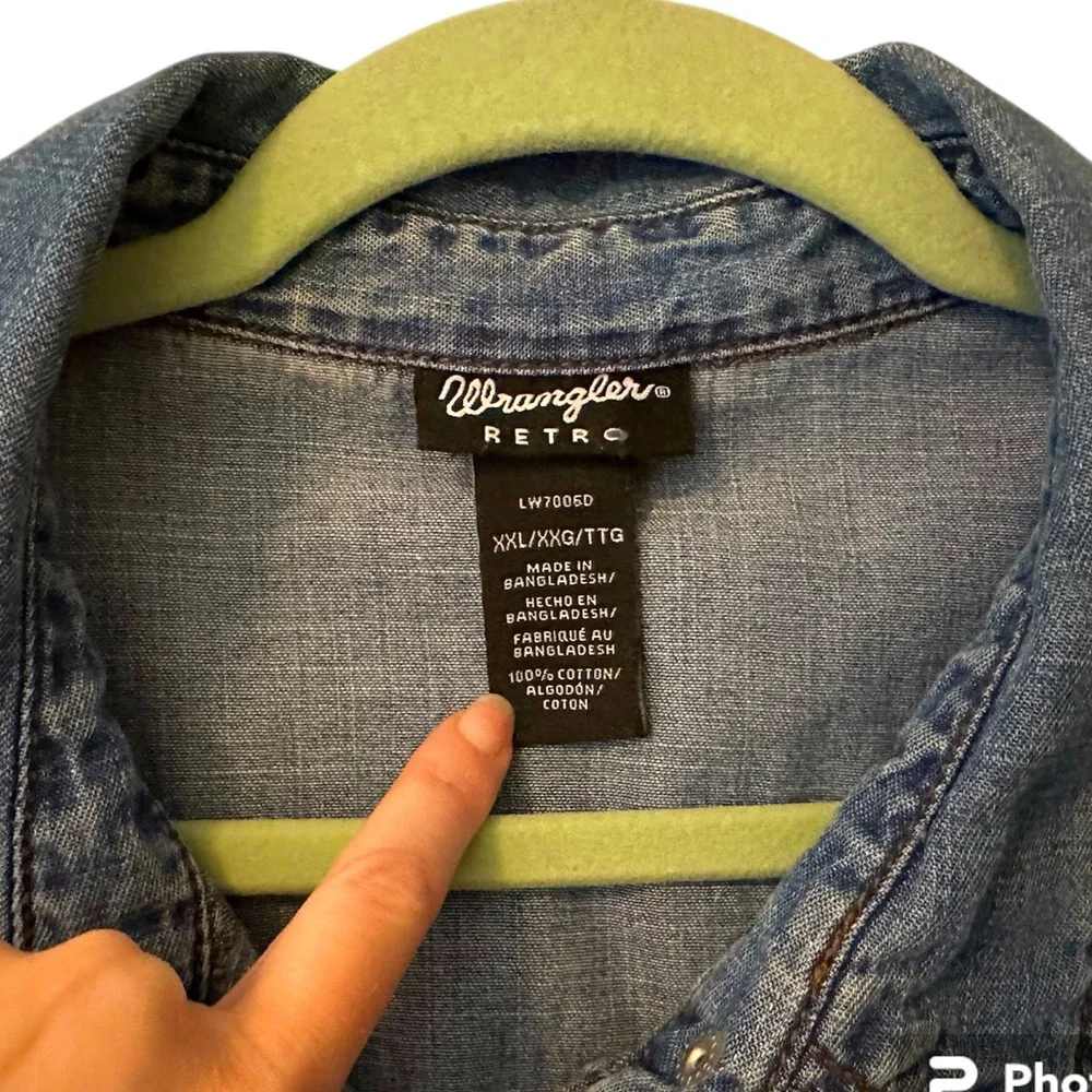 XXL Wrangler Retro denim pearl snap shirt - Picture 3 of 6